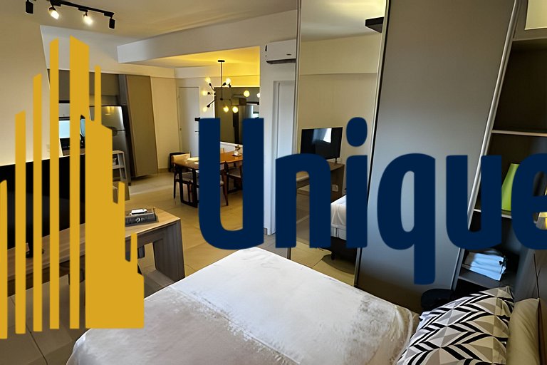 Unique 1815 Apogeo Estúdio