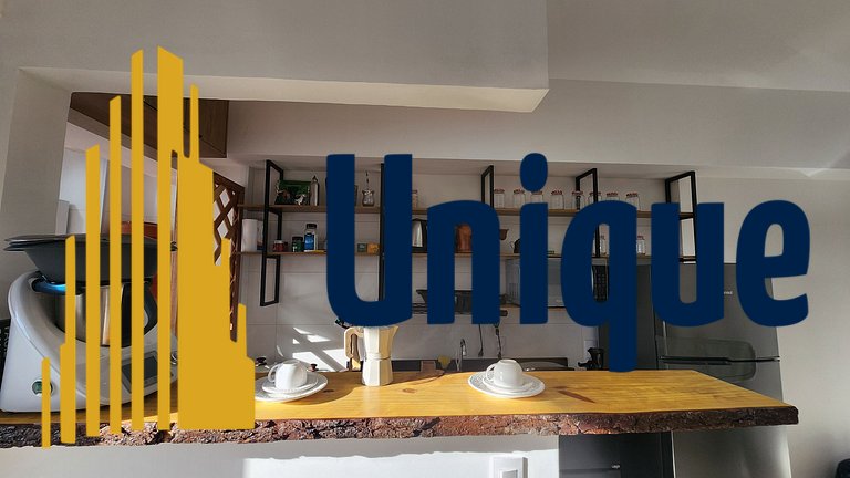 Unique 1707 Apogeo Estúdio